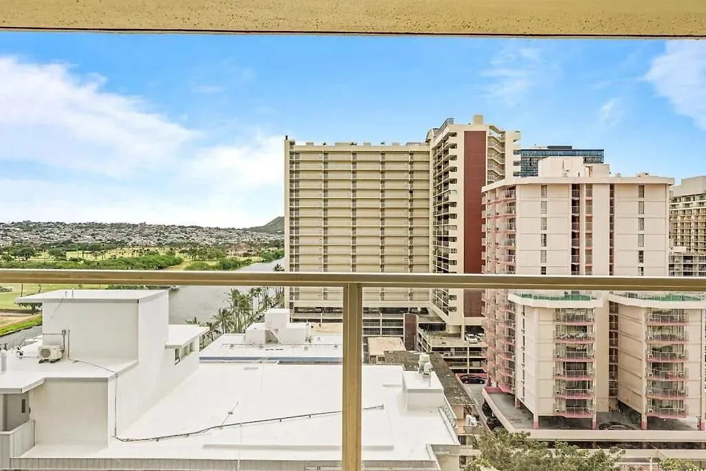 Waikiki King Studio Walk To Beach Гонолулу Апартаменты