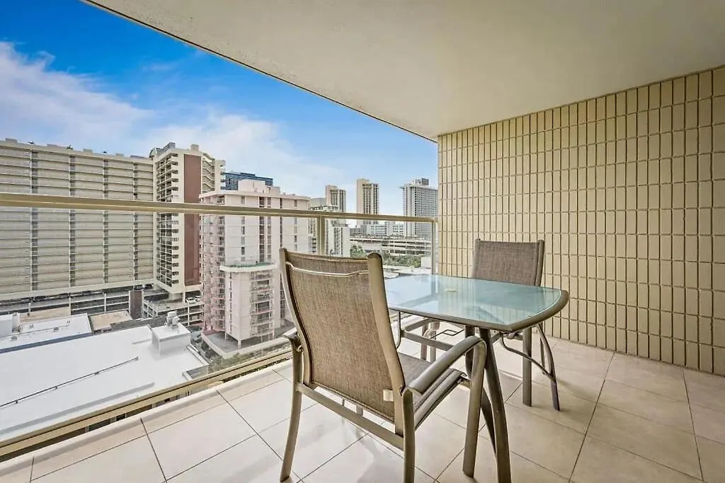 Waikiki King Studio Walk To Beach Гонолулу